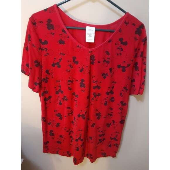 Disney Tops - Disney Mickey Mouse graphic 1x T-shirt red Mickey